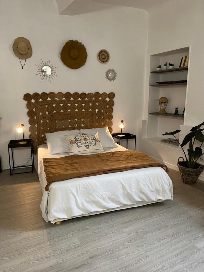 L'Auberge Espagnole - Bed & Breakfast Apt Εξωτερικό φωτογραφία
